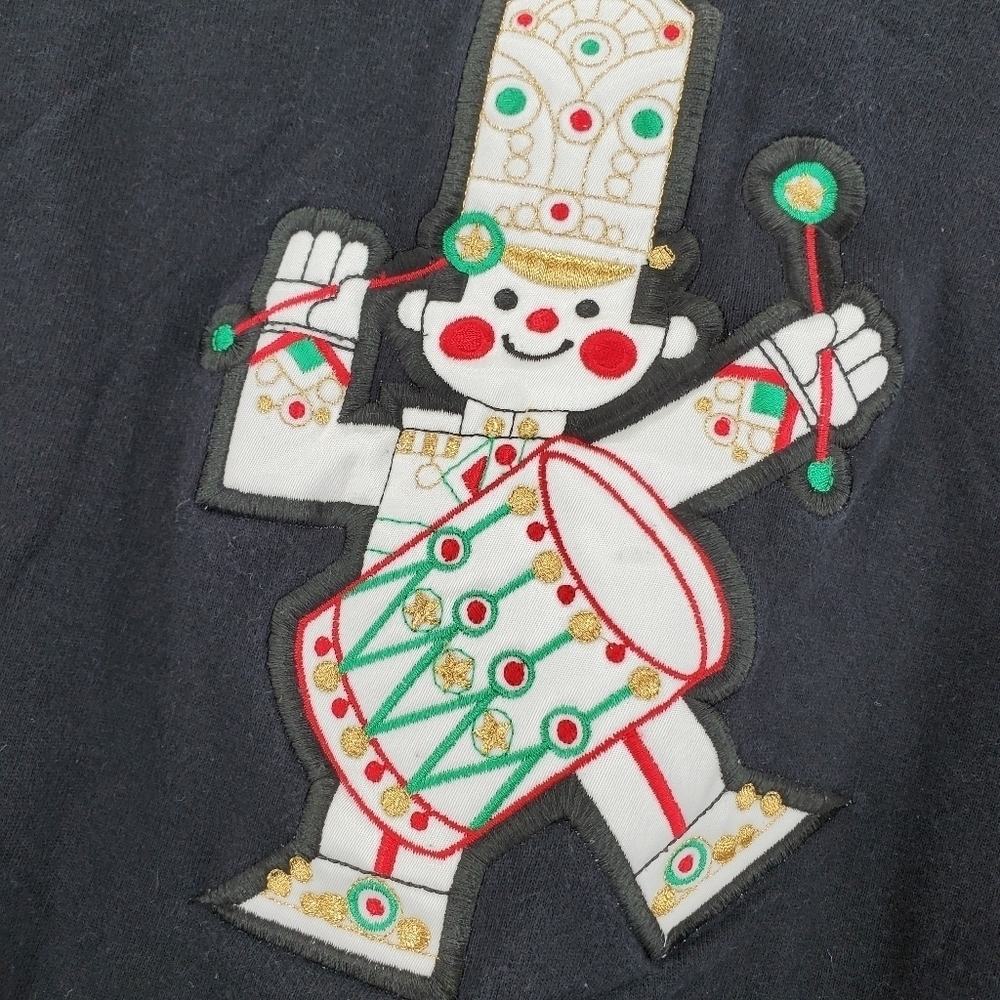 Vtg Sweatshirt Christmas Drummer Boy Sewn On Colorful Graphic M Black USA Y2K